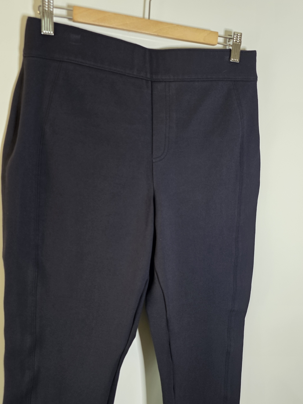 SPANX supersmooth™ PerfectFit Ponte Slim Straight Pant Size Large Excellent cond